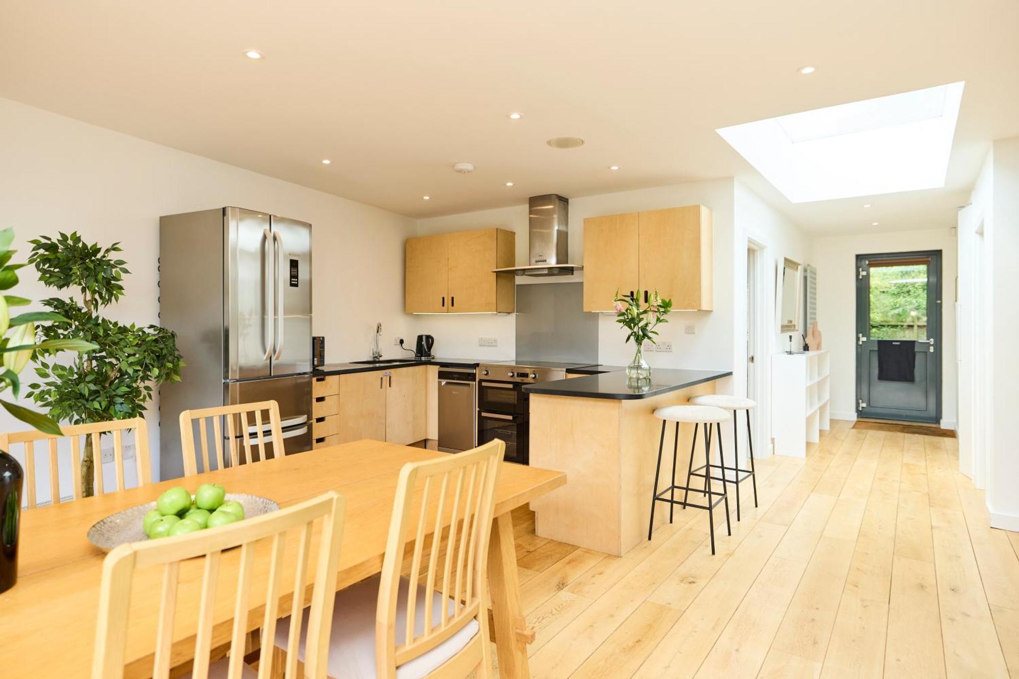 The Putney Wonder - Dazzling 3Bdr Flat With Garden Apartamento Londres Exterior foto