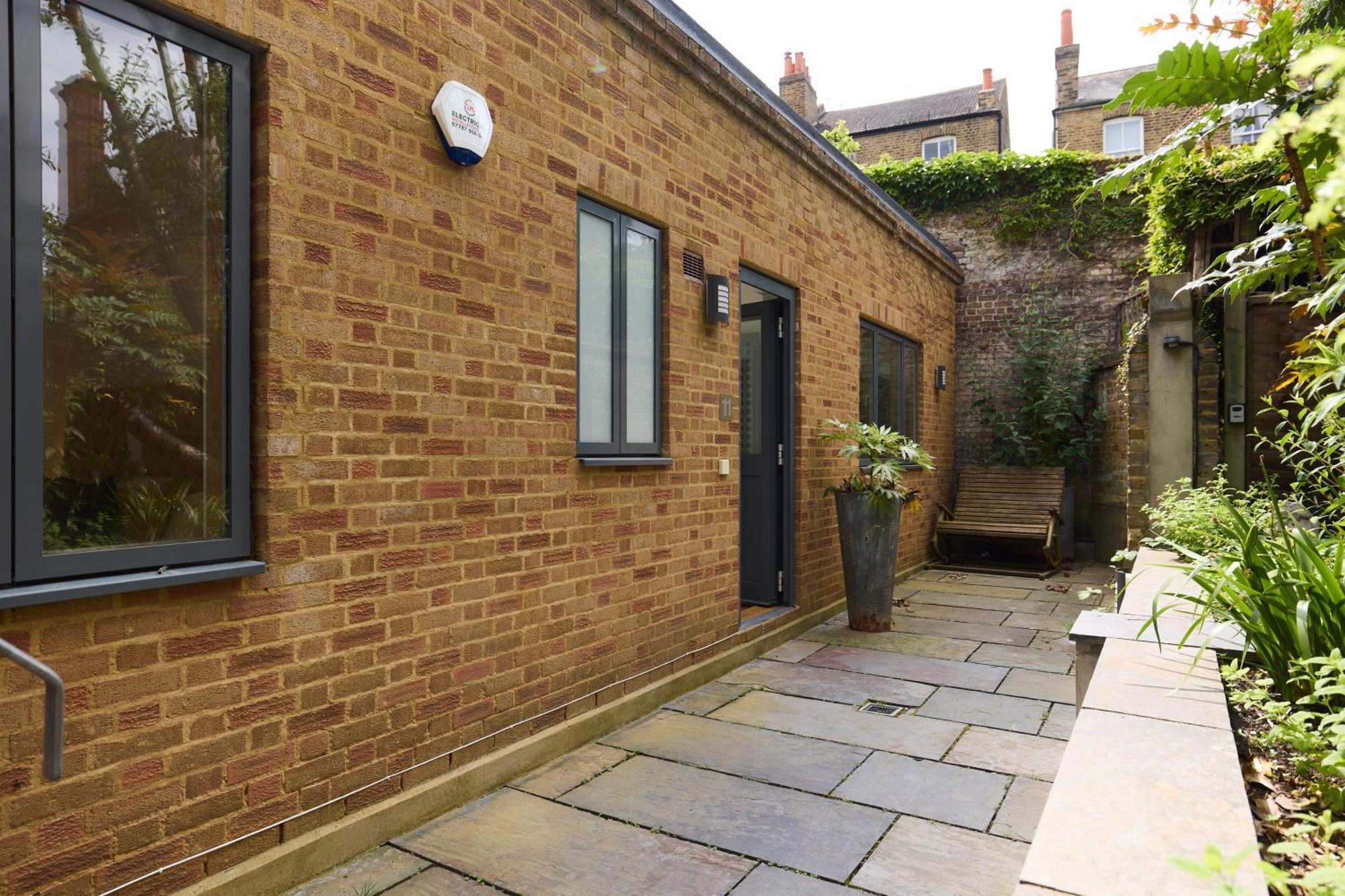 The Putney Wonder - Dazzling 3Bdr Flat With Garden Apartamento Londres Exterior foto
